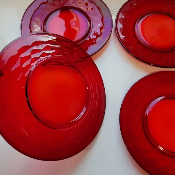 SOLD Ruby Red Plates Georgian Thumbprint Luncheon Dessert Salad 8" Set 4 - Picture 6 of 11